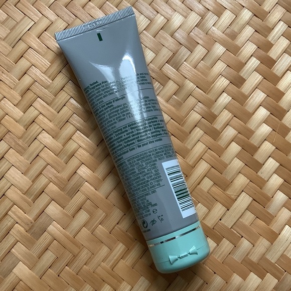 HOST PICK 🎉 Clinique All About Clean 2-in-1 Charcoal Mask and Scrub - Picture 5 of 7